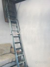 Scala a scomparsa per soppalco o mansarde