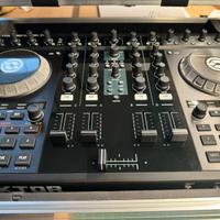 Traktor S4  Native instrument + Flyght Case orig.