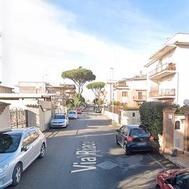 Casal morena elegante bilocale arredato