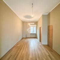 NEGOZIO A CASALPUSTERLENGO