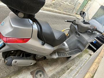 Piaggiox8 250 affidabile comodo