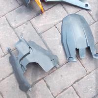 Duke 125 '11: centralina faro km cerchio forcella