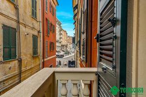 3 LOCALI A LA SPEZIA