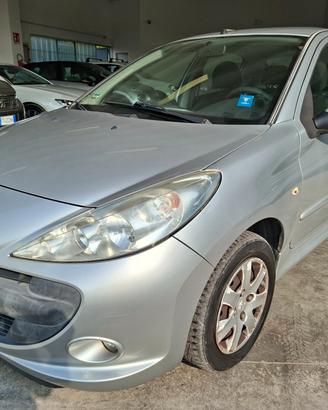 Peugeot 206 Plus 1.4 HDi 70CV 5p. Trendy