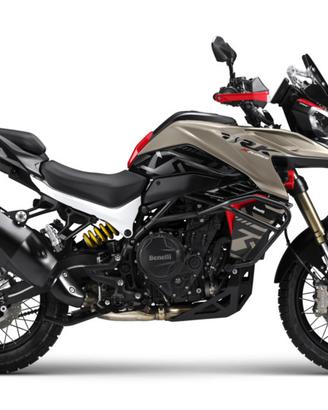 Benelli TRK 902 X tua con TRIS di valigie omaggio