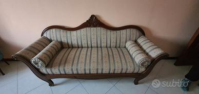 Divano antico stile 800