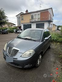 Lancia Ypsilon 1.2 argento benzina