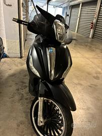 Beverly 300 police abs asr 2019