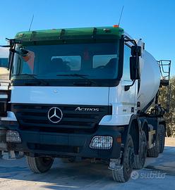 Mercedes benz actros 4146