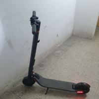 monopattino Segway ES2