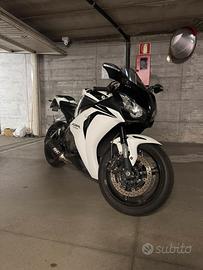 CBR 1000 rr fireblade - 2009 - 20.000 km