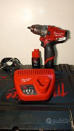 MILWAUKEE Trapano con percussione Milwaukee M12