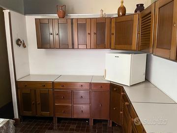 Cucina componibile Schiffini in legno massello