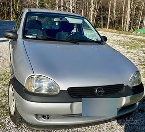 Opel Corsa VIVA, 1000 euro trattabili.