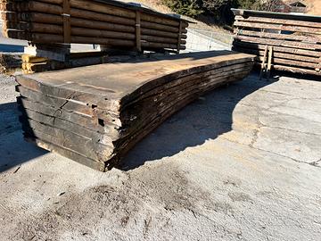 Tavoli in rovere nostano secolari