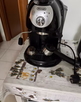 Macchinetta caffè delonghi