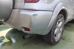 Cantonale paraurti post. dx TOYOTA RAV 4 del 2004