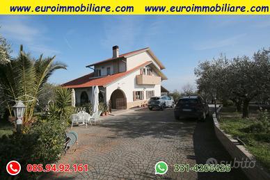 Villa singola con vista a 360°