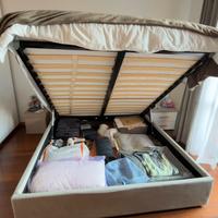 Letto contenitore con comodino