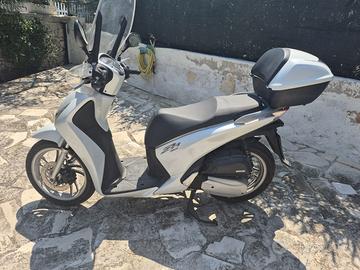 SCOOTER HONDA SH 150 ABS
