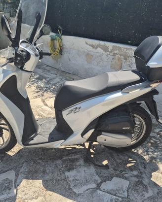 SCOOTER HONDA SH 150 ABS