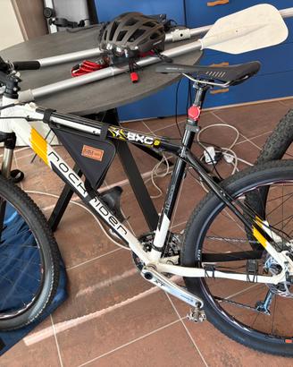 Bicicletta RockRider 8XC Racing