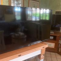 Televisore Seleco 42 pollici Smart TV