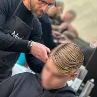 Parrucchiere per uomo /barbiere