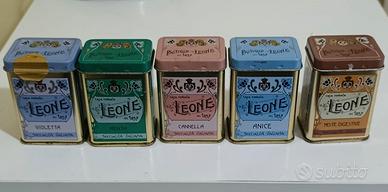 Collezione scatole di latta