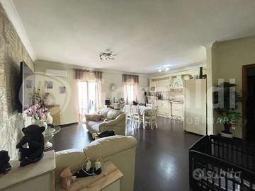 Appartamento Quarto [Cod. rif 3268728VRG]