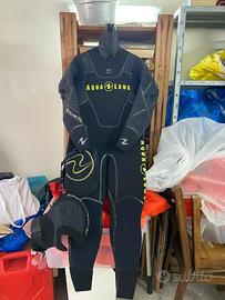 Muta semistagna Aqualung