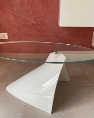 Tavolino da salotto in vetro con piede bianco