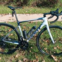 GIANT DEFY ADVANCED 2 TG M CARBON 105 Di2 12v