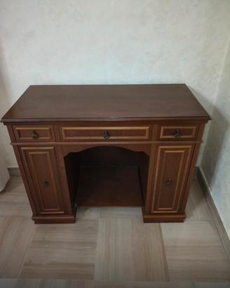 Mobile con macchina da cucire Necchi