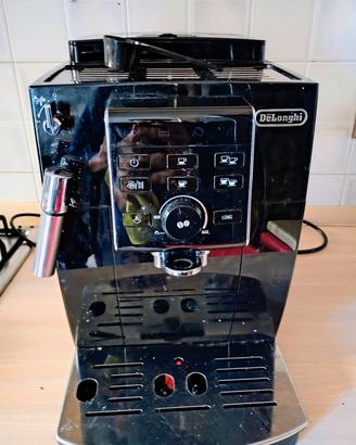 De'Longhi Magnifica S (modello ECAM13.123.B):