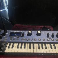 Synth Novation Mininova + mic BEHRINGER TA 312S