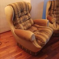 Divano e  due poltrone 