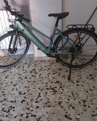 Bici elettrica B’TWIN E-LD 500