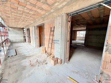 Appartamenti 4 vani di 100mq con terrazzo