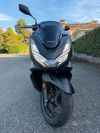 Scooter Honda PCX 125 ABS - 5300 km con bauletto