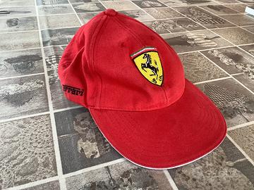 Cappellino Ferrari