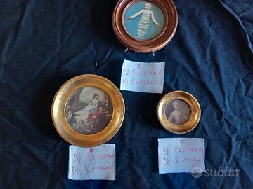 Cornici di legno dorate