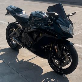 Suzuki GSX-R 750 Full Black