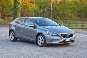 Volvo V40 D2 Inscription CV-120 2017-E6B Automatic