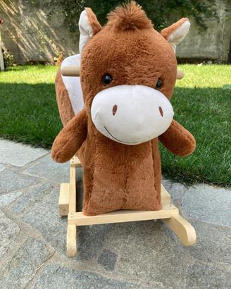 Cavallo a dondolo peluche