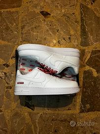 Sneakers basse SupremexNike Air Force 1 bianche/44