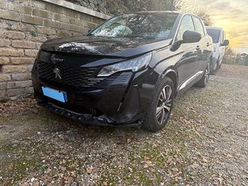 Peugeot 3008 INCIDENTATA