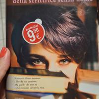 L''imprevedibile piano della scrittrice senza nome