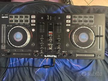 Numark Mixtrack Platinum