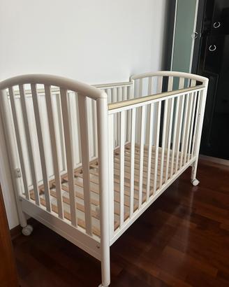 Lettino per bambini in legno bianco